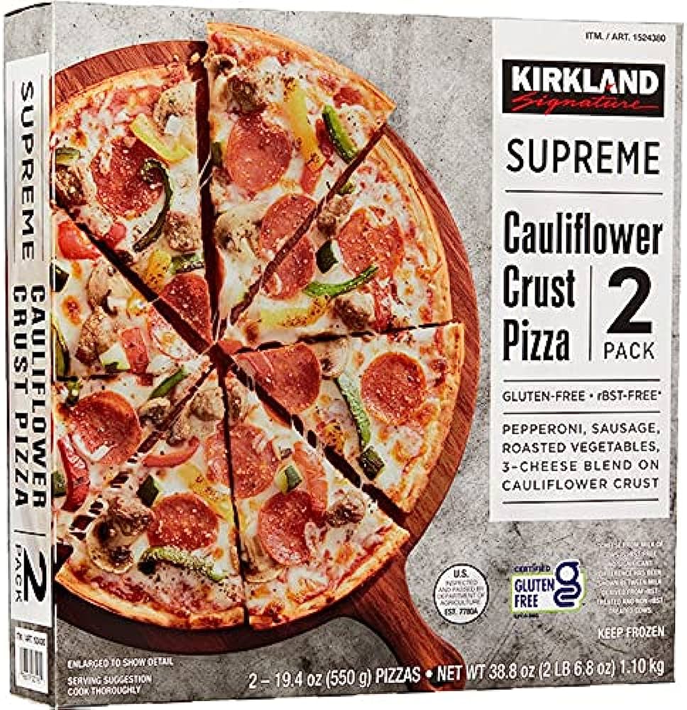 Pizza de pepperoni con masa de coliflor en robot de cocina