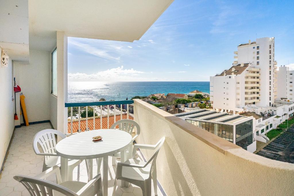 Charming Apartment with Sea Views