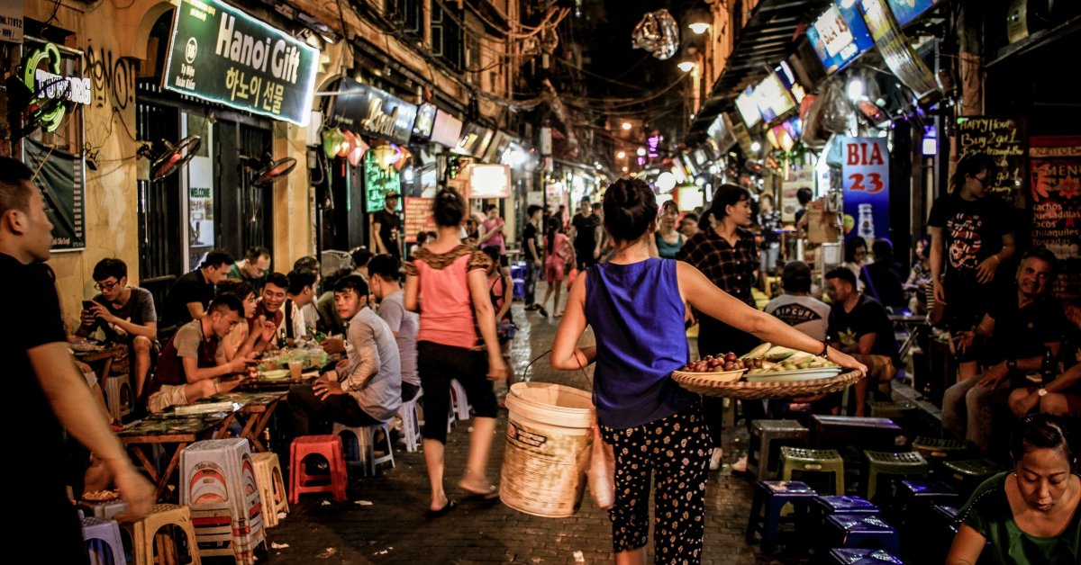 Traditional Vietnamese Apartment in Hanoi's Ba Dinh District