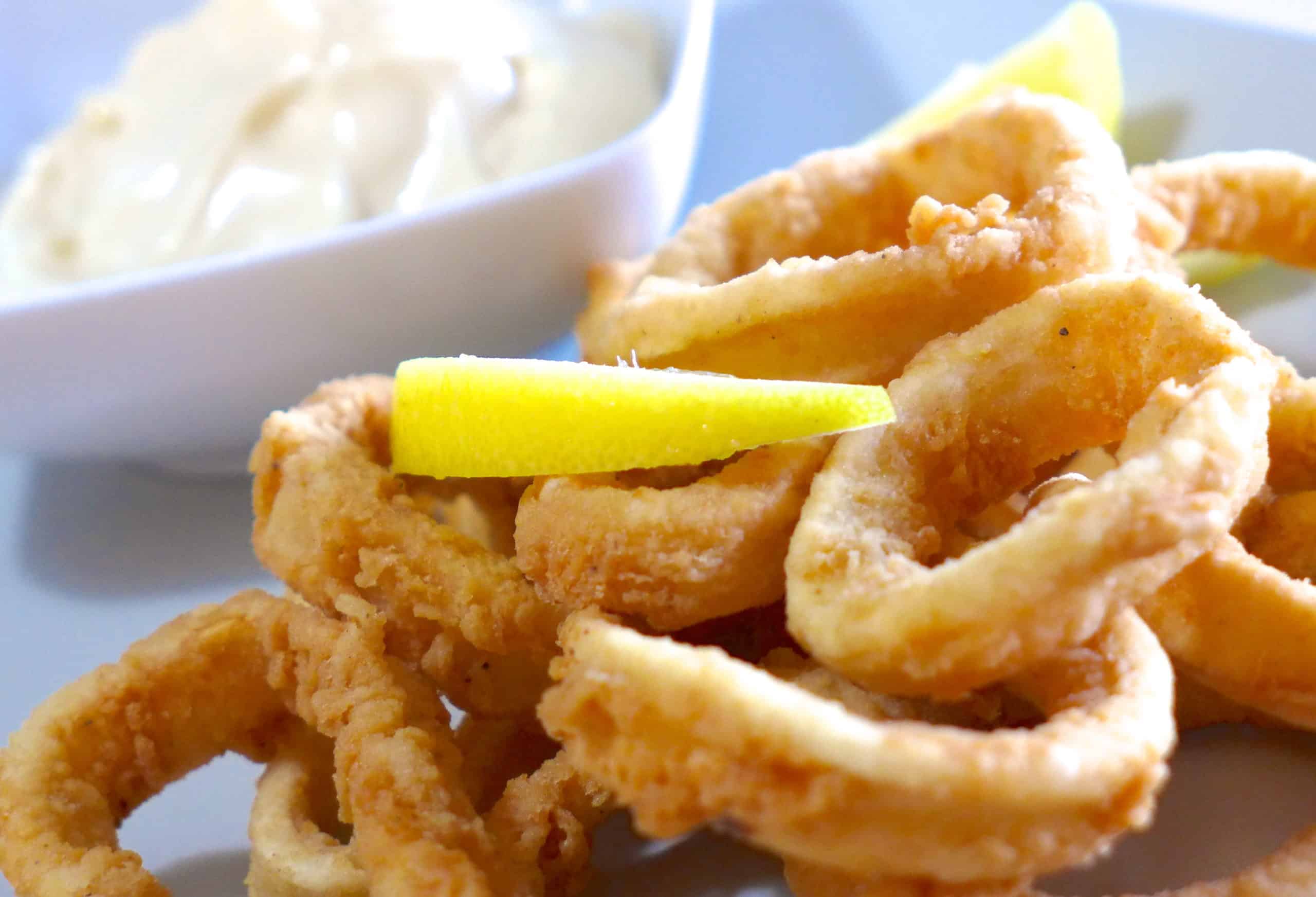 Kalamarakia Tiganita (Fried Calamari)