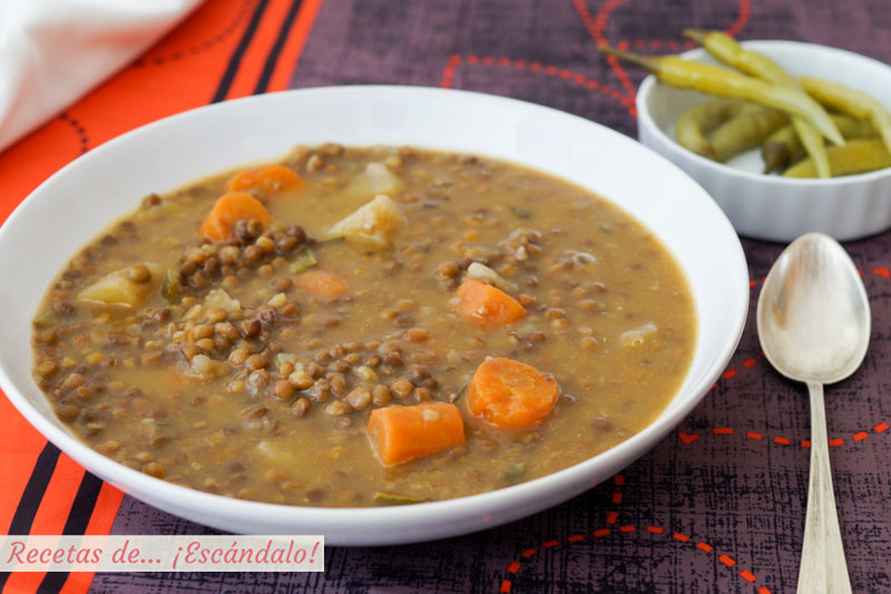 Lentejas estofadas con verduras mixtas