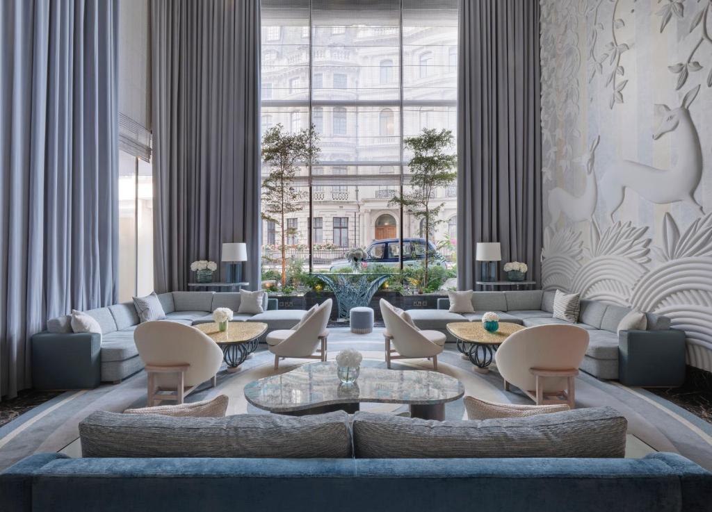 The Four Seasons Hotel London at Park Lane
