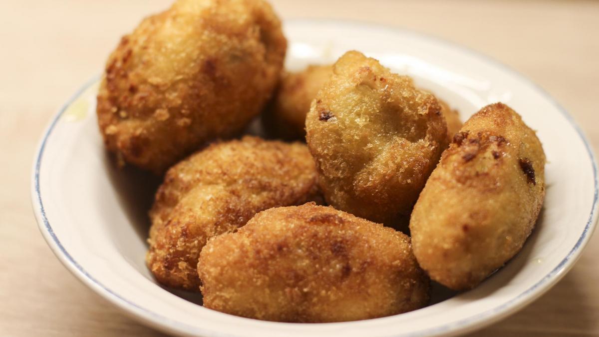 Croquetas de pollo con un toque de curry
