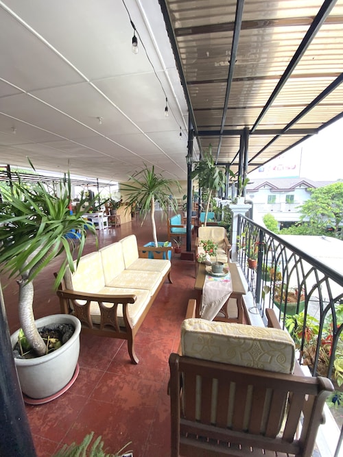 Hotel Airport View