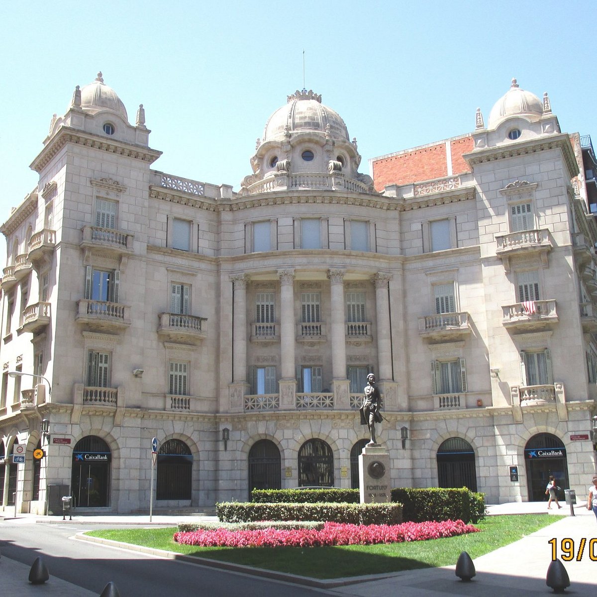 Explore the Modernist Route in Reus
