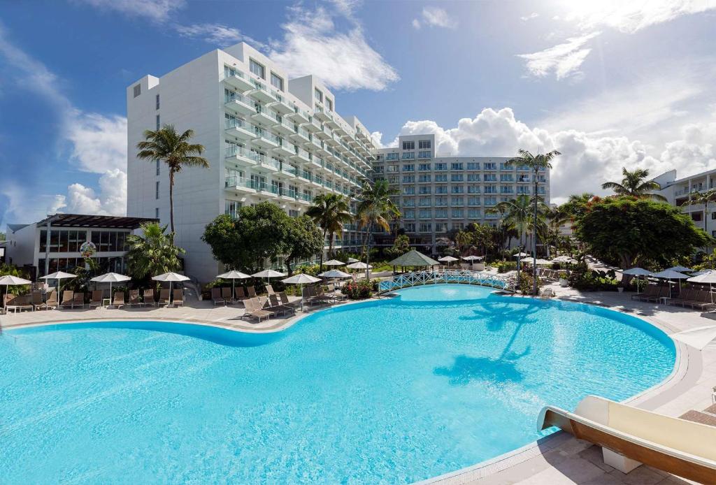 All-Inclusive Resort with Kids' Shows