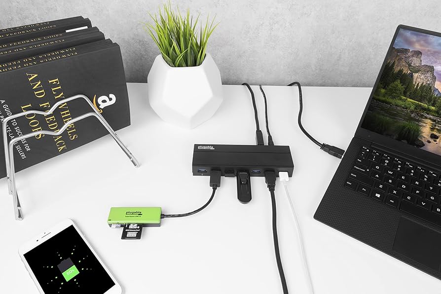 Plugable 7-Port USB 3.0 Hub with 36W Power Adapter