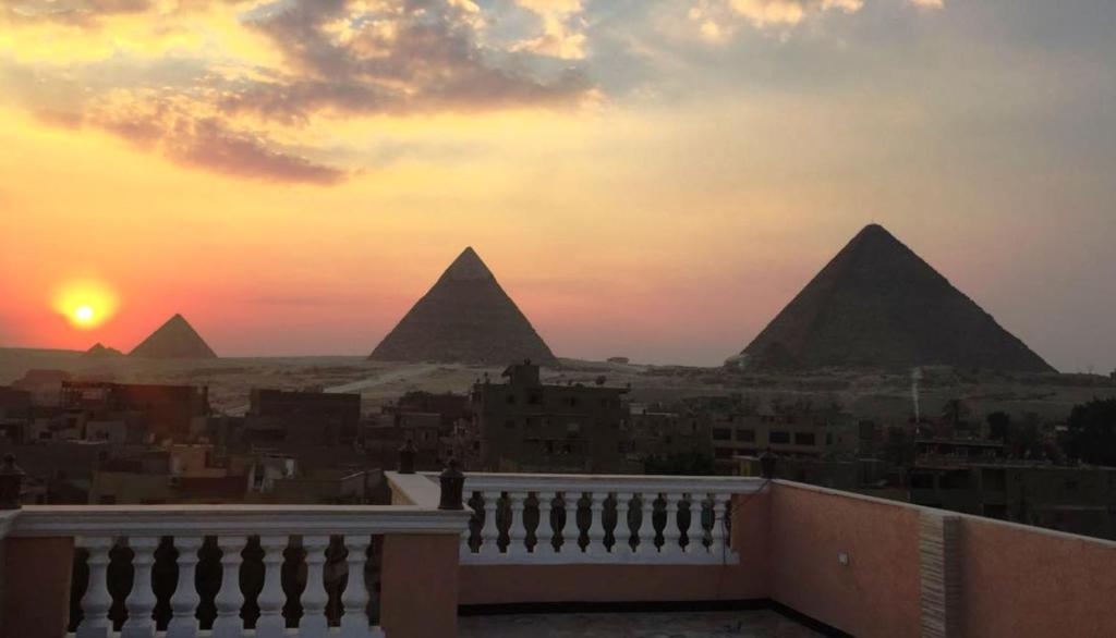 Pyramids Loft Homestay