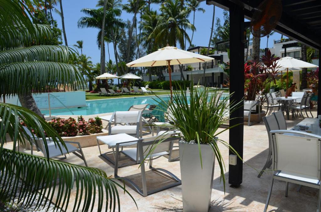 Beachfront Paradise Hotel
