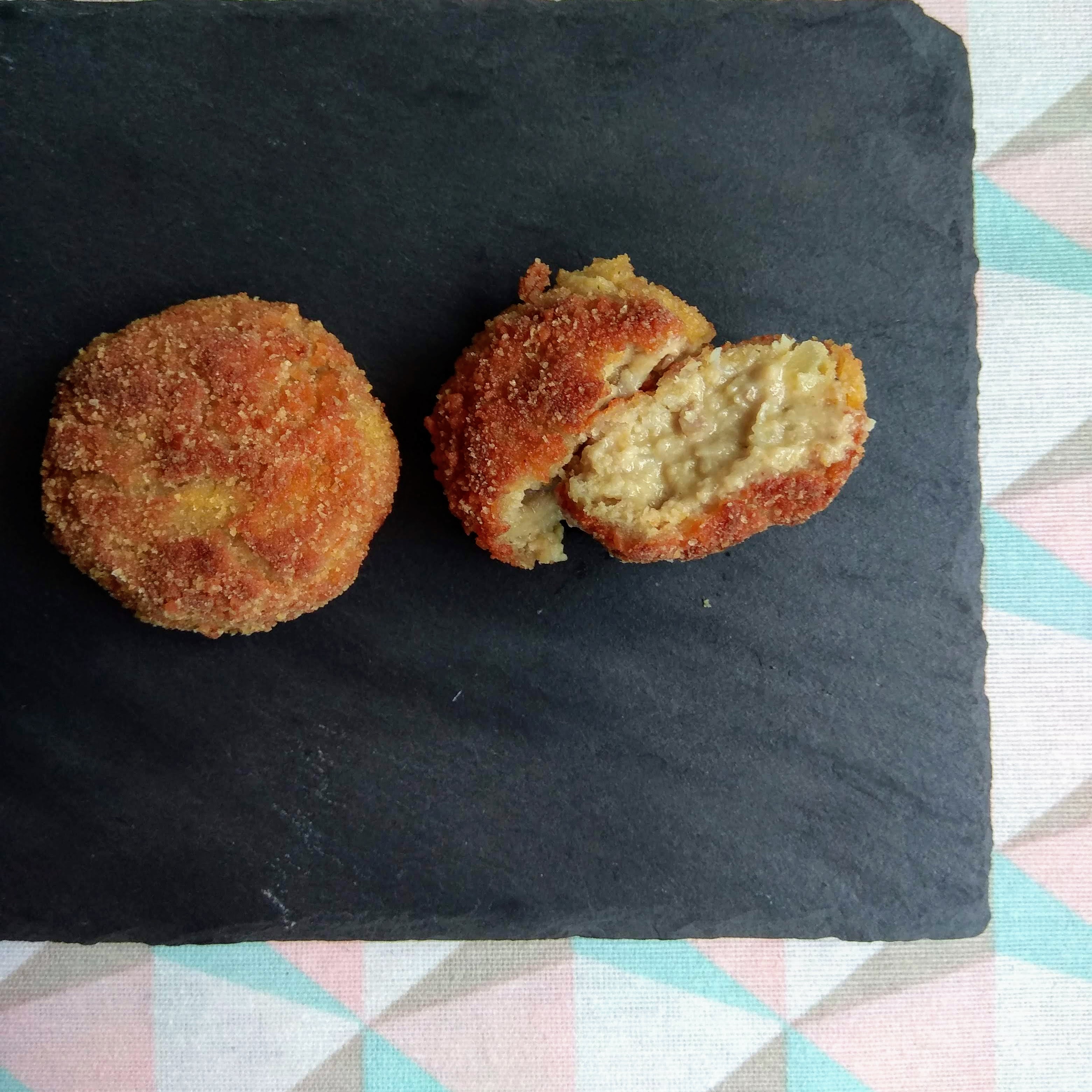 Croquetas de pollo con un toque de mostaza