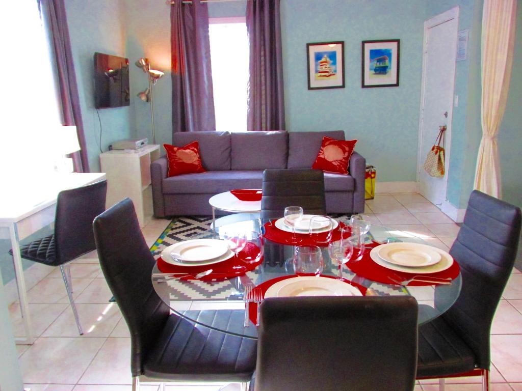 Culinary Excellence at Coastal Breeze Resort