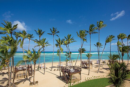 9. Breathless Punta Cana Resort & Spa