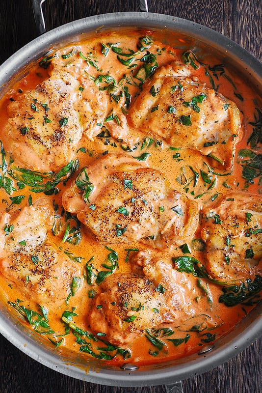 Boneless Chicken Thighs with Tomato and Basil Sauce