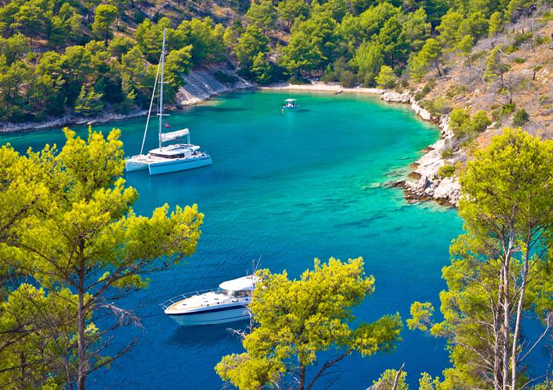 Luxury Yacht Charter in Biševo