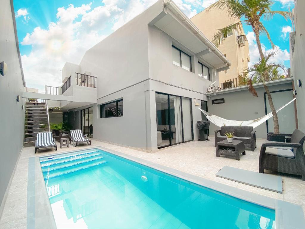 Modern Hotel with Rooftop Private Pool