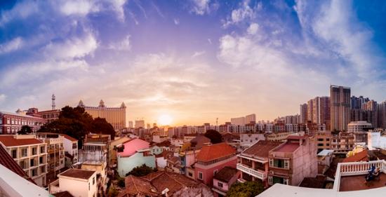 Exploring Taipa Village