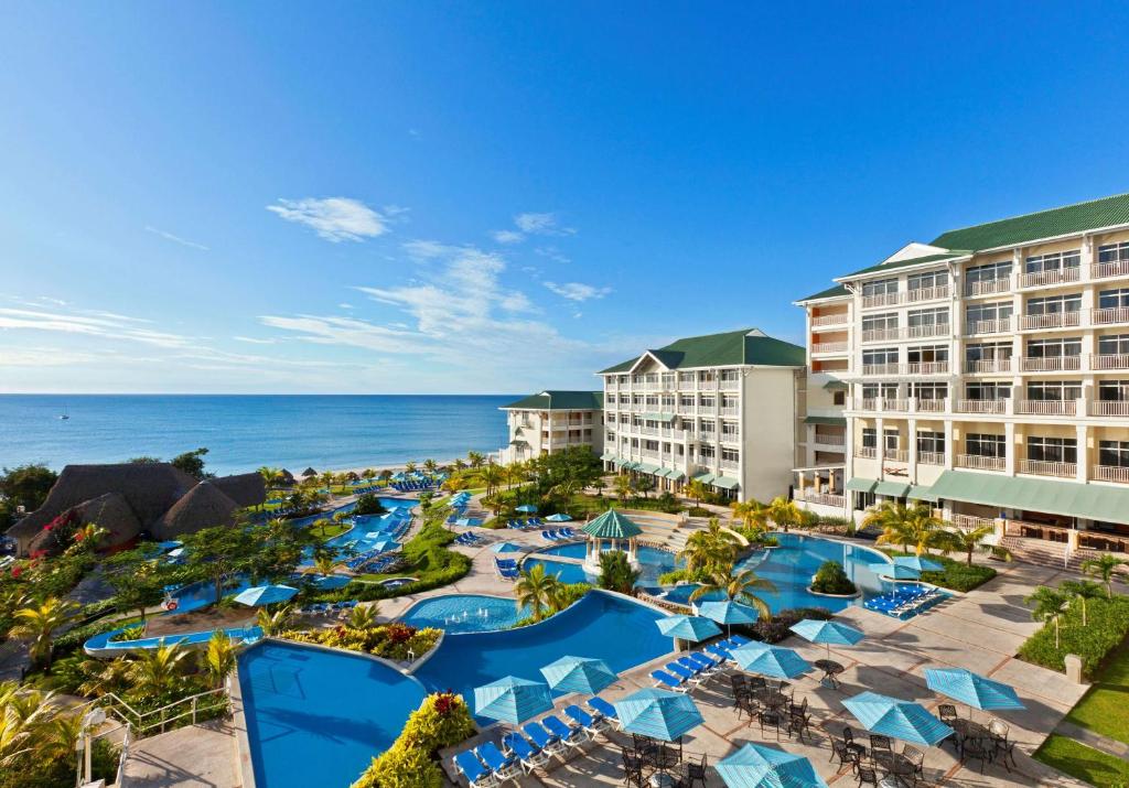 All-Inclusive Beach Resort