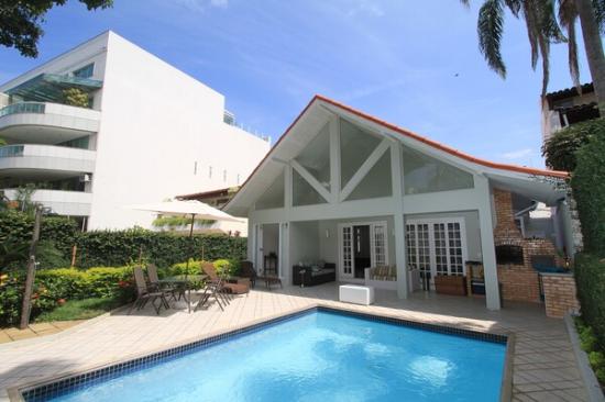 Beachfront Bungalow in Barra da Tijuca