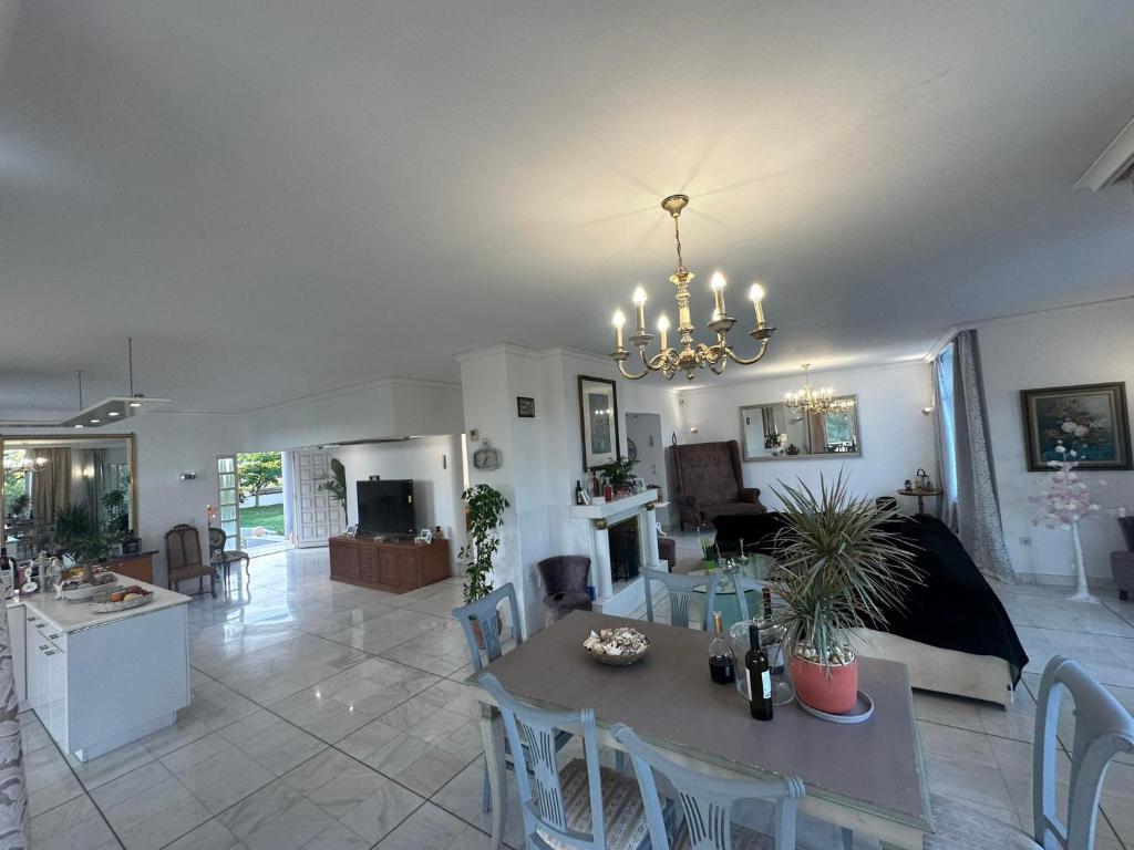 Villa Serenade
