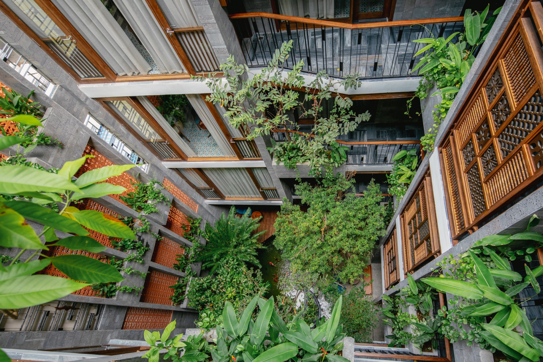 The Sustainable Lodge