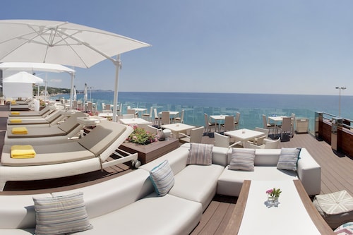 Seaview Boutique Hotel