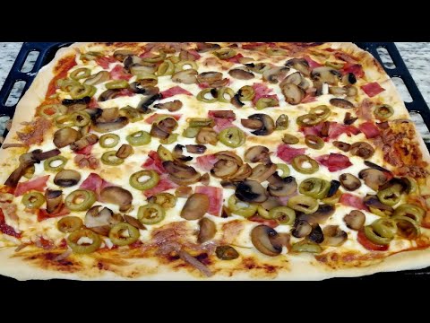 Pizza de aceitunas y alcaparras con masa de avena en Thermomix
