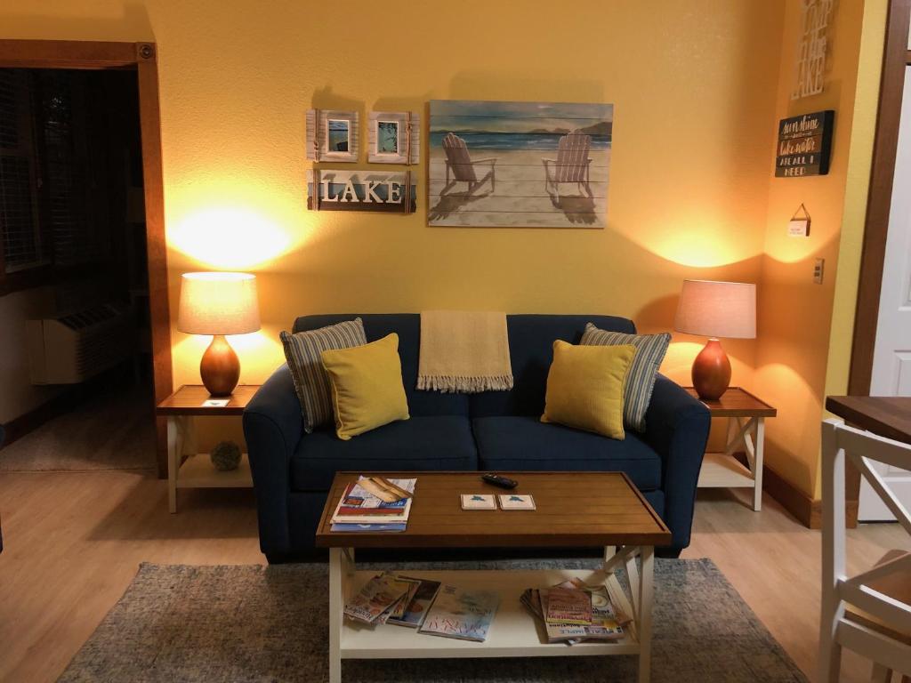 Lakeside Suites
