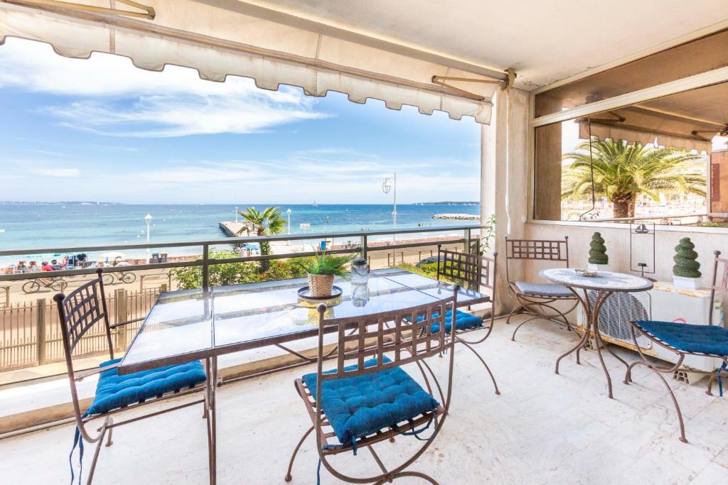 Seaside Apartment with Balcony