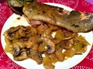 Trucha a la Navarra con champiñones