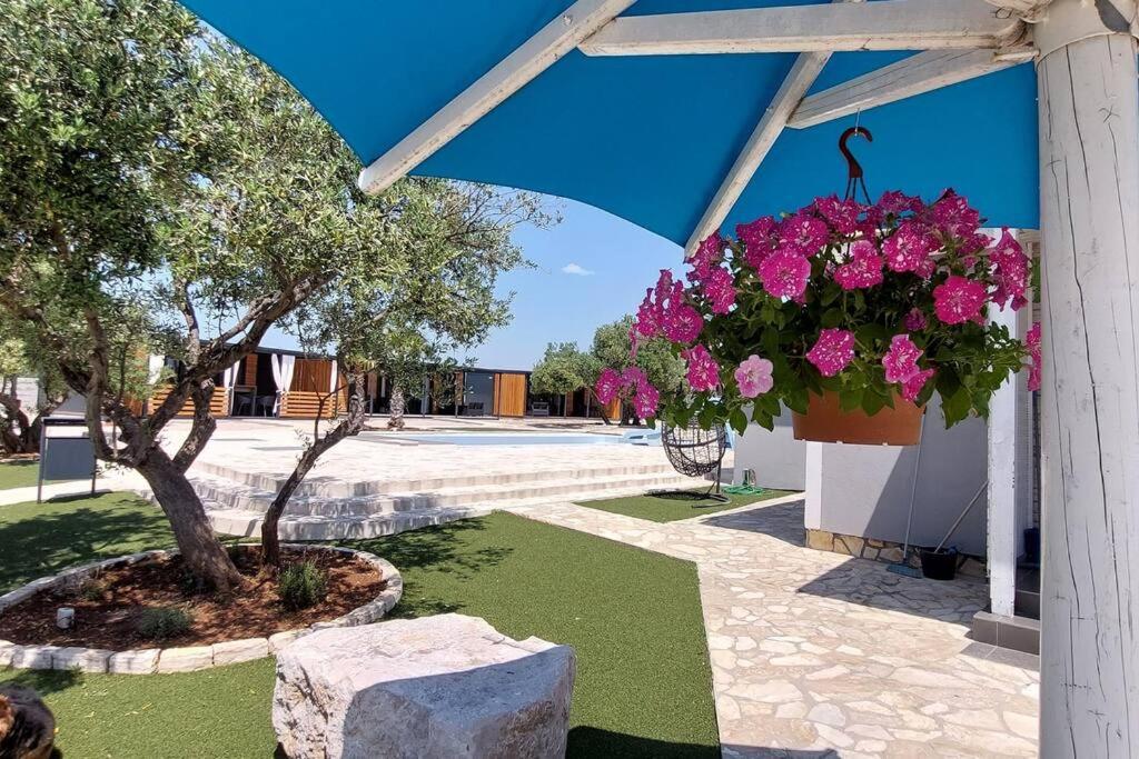 Hotel Pirovac Marina