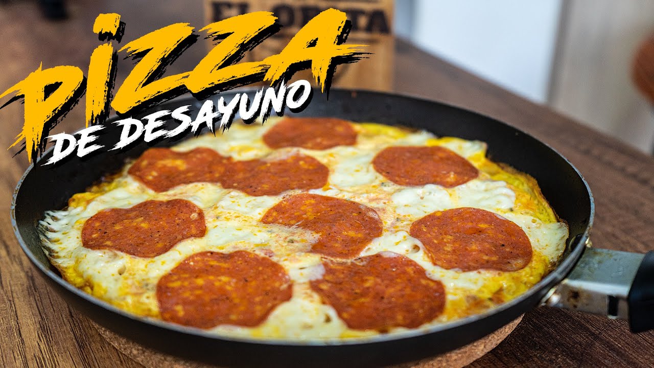 Pizza de pepperoni y huevo