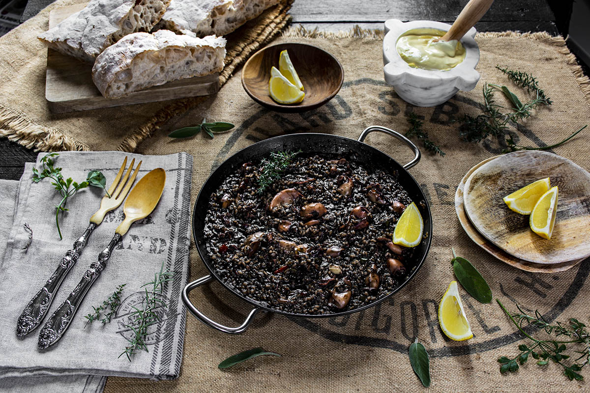 Arroz Negro con Chipirones