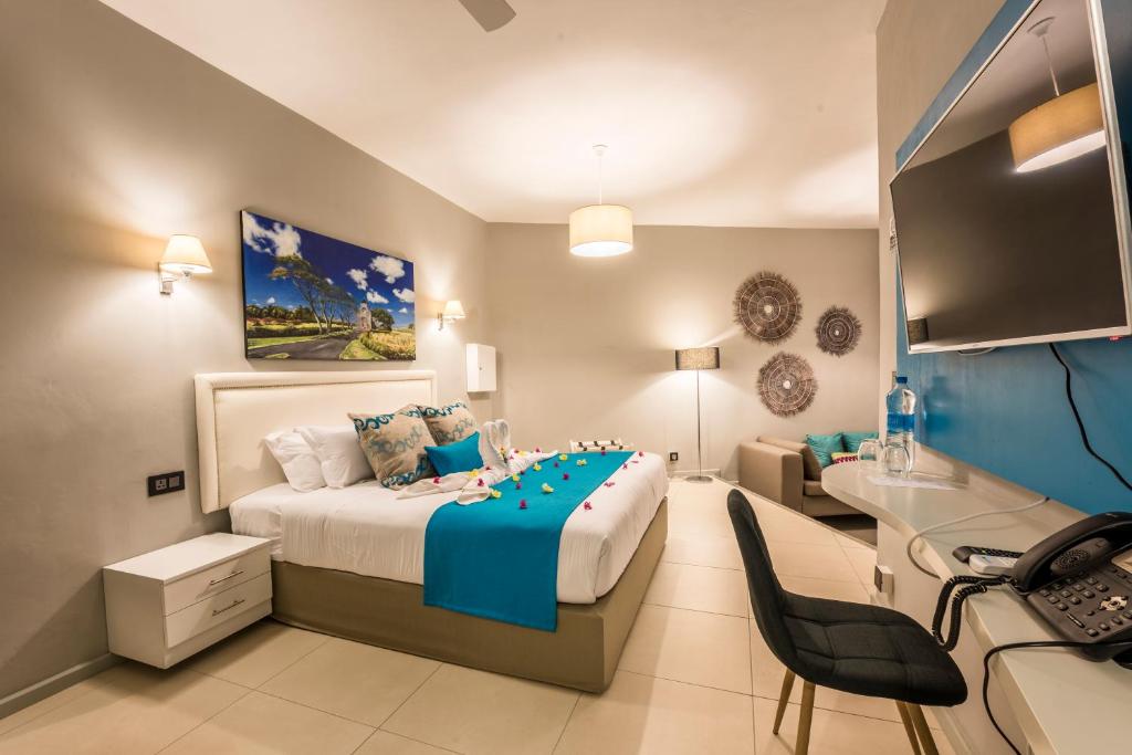 Azure Paradise Hotel