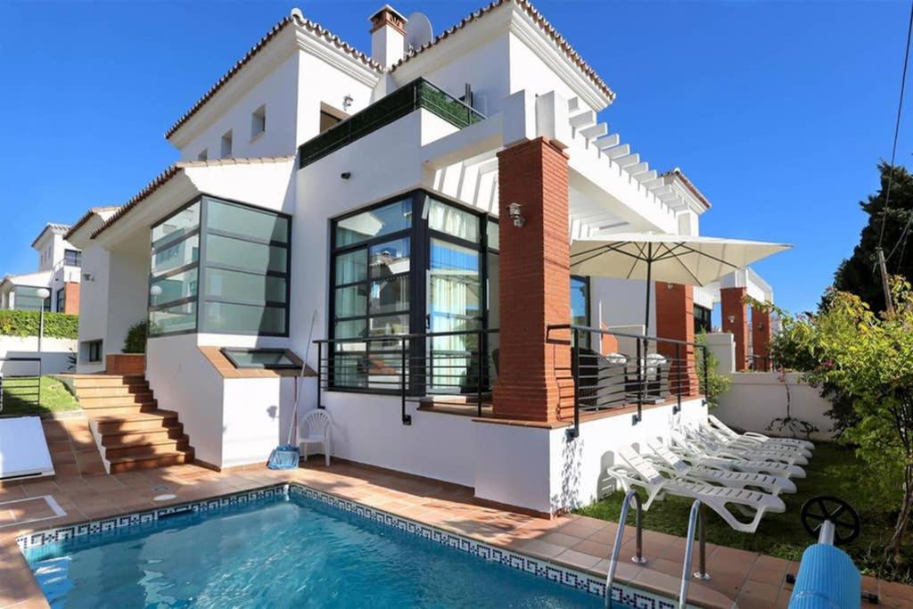 Spacious Villa with Private Pool