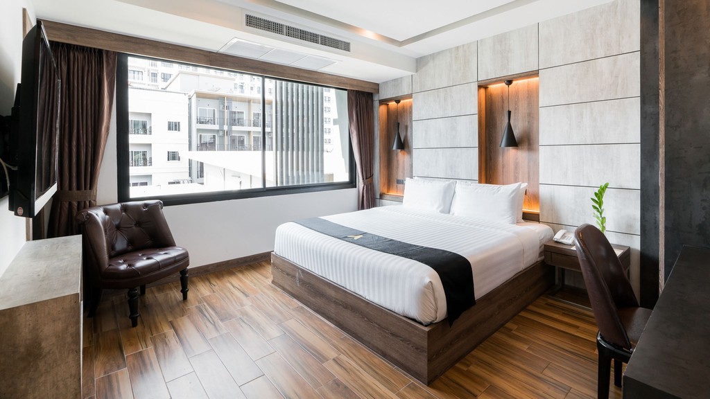 Budget-Friendly Studio Apartment