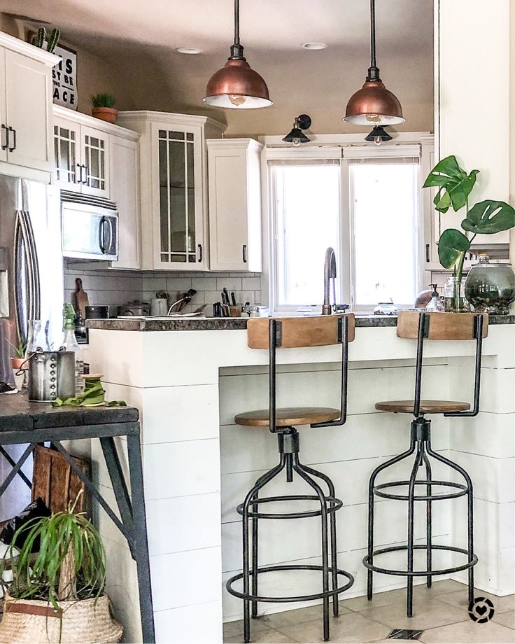 Eclectic Mix: Vintage Farmhouse Kitchen