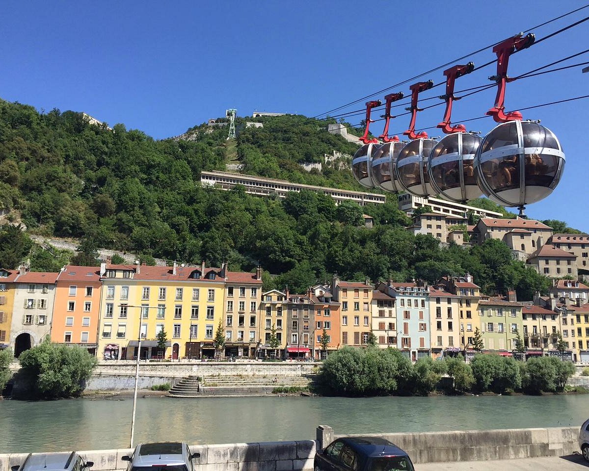 Visit the Grenoble-Bastille Cable Car