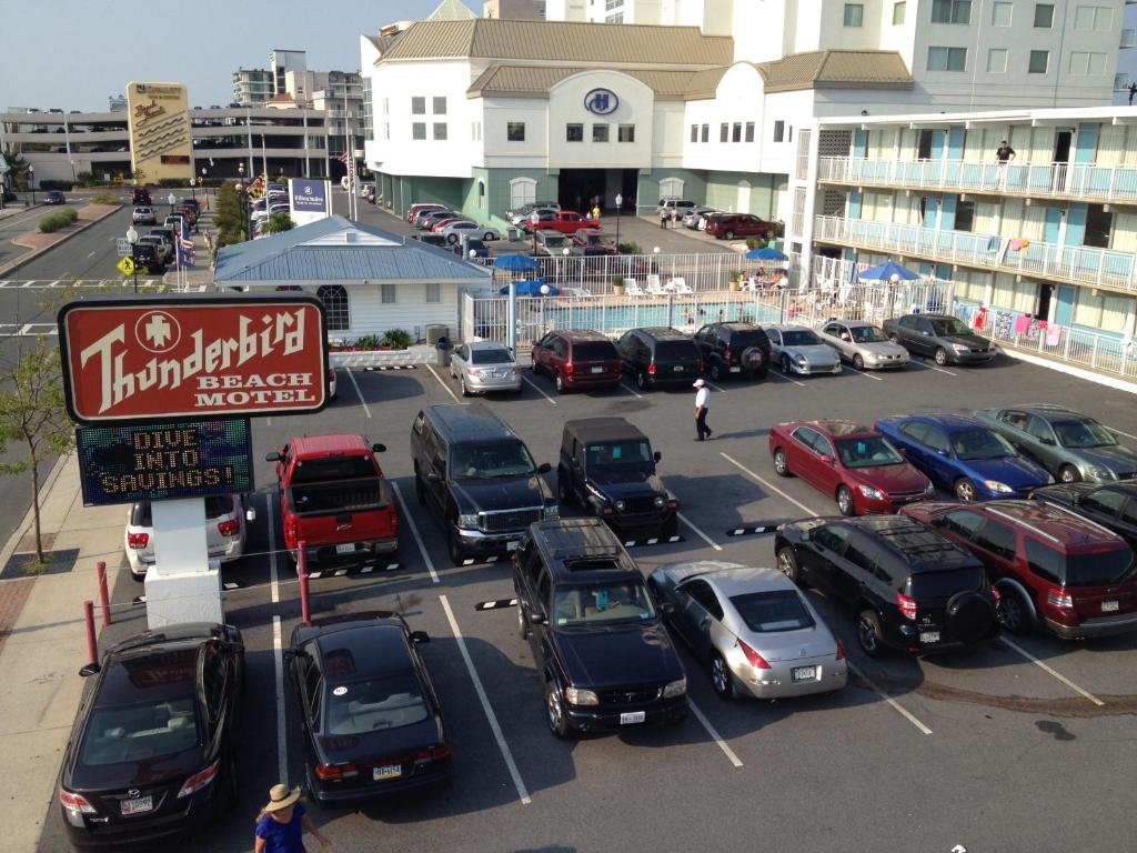 4. Beachside Motel