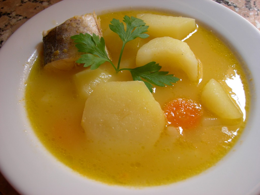 Sopa de pescado con patatas