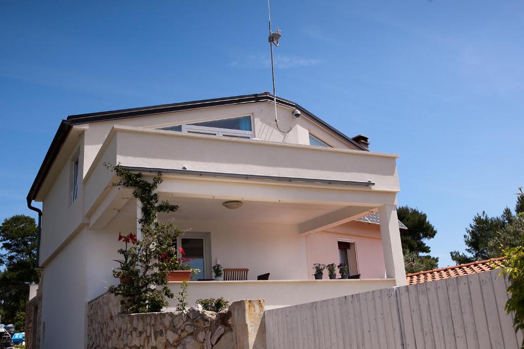 Silba Airport Apartments